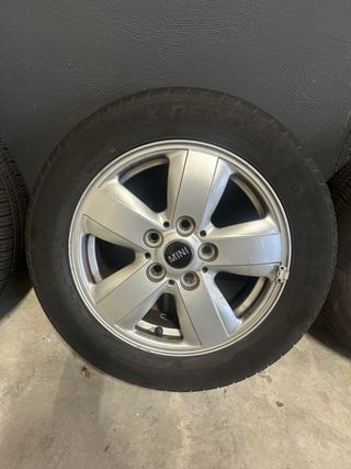 Llantas R15 Mini Cooper originales con Neumáticos