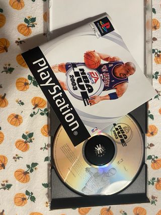 NBA Live 2003 PlayStation 1 y Medal of Honor