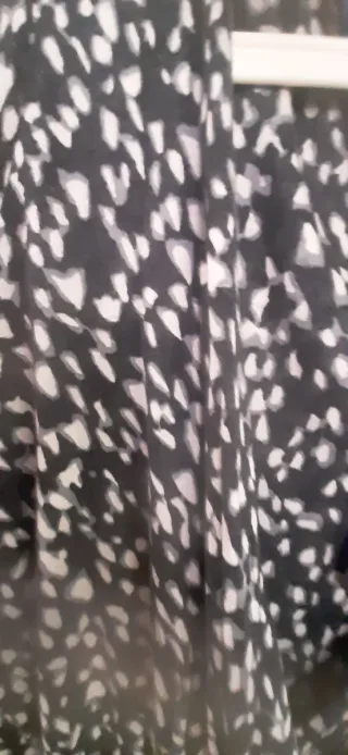 vestido cruzado efecto gotas