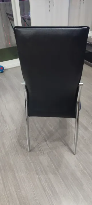 Mesa extensible Madera y Cristal 127x80 y 4 sillas