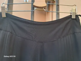 Pantalón palazzo Hoss Intropia negro seda