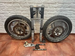 Horquilla Sanglas 400Y con ruedas y frenos