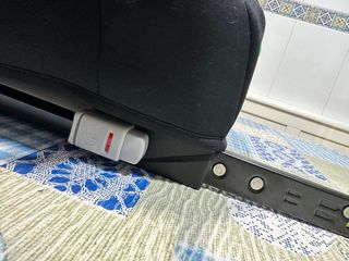 Alzador ISO Fix para el coche