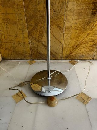 Lámpara de pie diseño cristal y metal