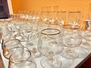 Lote de copas y vasos de cristal