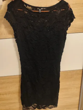 Vestido negro encaje Divided Talla S