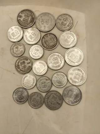 21 monete cinesi "yuan"