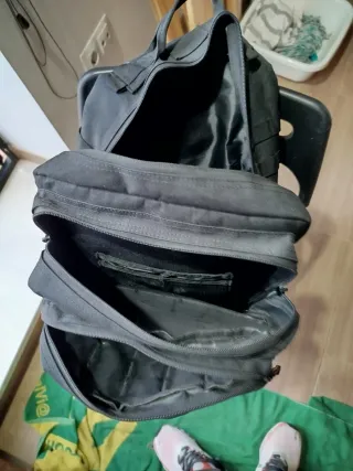 Mochila militar negra