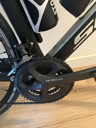 Bicicleta Carretera Scott FOIL Carbono