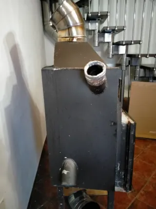 Chimenea de leña encastrable con motor