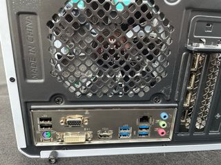 Pacchetto PC da gaming + monitor 144 Hz + periferiche