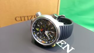 Reloj Citizen Eco-Drive J280 T019773