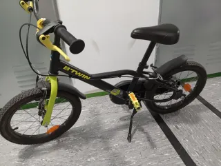 Bicicleta Infantil Dark Hero 500 16