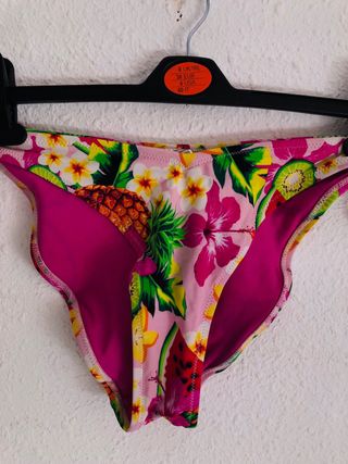 Bikini estampado tropical