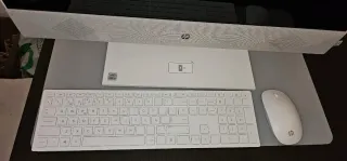 HP Pavilion 27 Ordenador Intel i5 8GB RAM