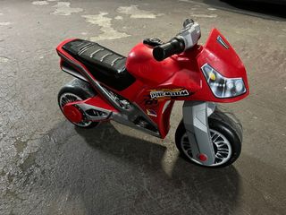 Moto infantil Molto roja