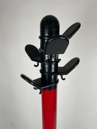 Appendiabiti da terra modernariato metallo rosso