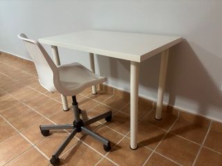 Mesa estudio y silla giratoria Ikea
