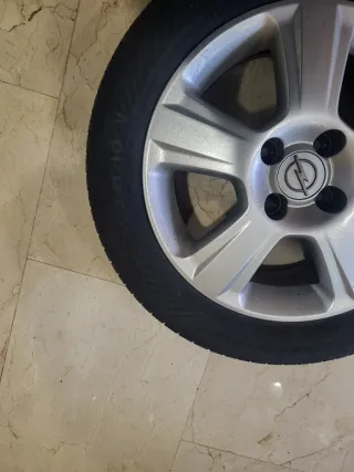 Llanta Aluminio Opel Corsa 185 /55/R 15/82V