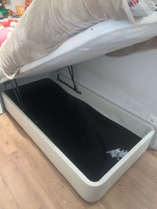 Cama canapé abatible de piel sintetica