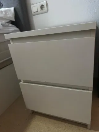 Mesita de noche Ikea blanca