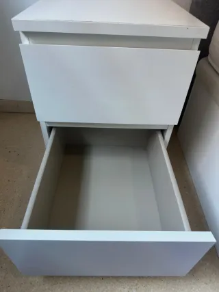 Mesita de noche Ikea blanca