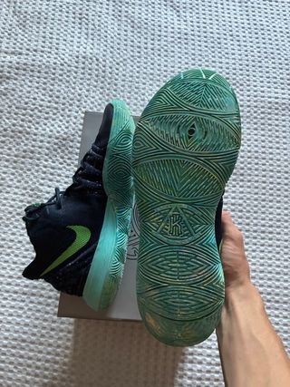 Nike Kyrie 5 UFO