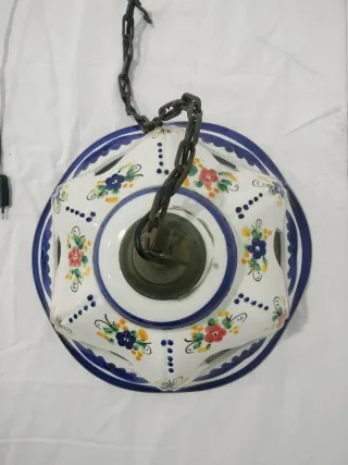 Lámpara cerámica rústica floral