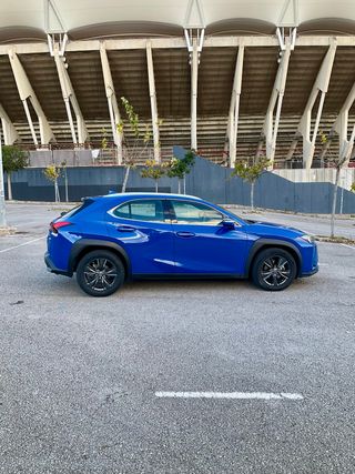 Lexus UX 2.0 250h Business