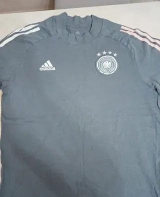 T-shirt Adidas grigia con stemma Germania