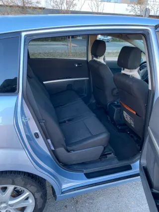 Toyota Corolla verso 2009