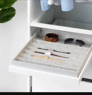 Pantalonero y cajón extraíble Ikea