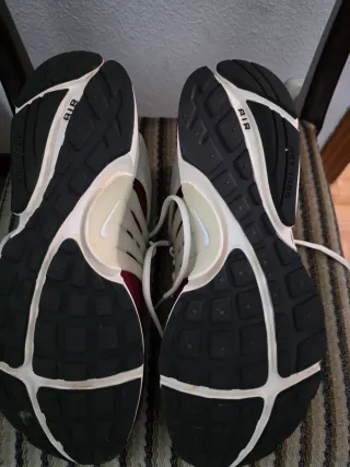 Zapatillas Nike Presto Hombre Beige/Rojo