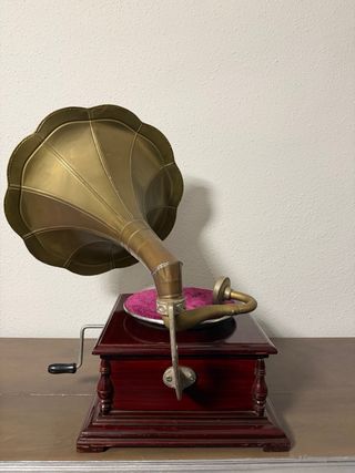 Gramola antigua His Master's Voice