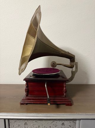 Gramola antigua His Master's Voice