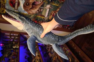 ¡ Mosasaurus jurassic world park juguete gigante !