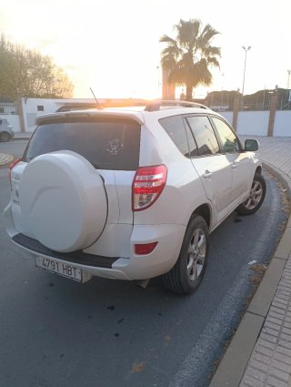 Toyota RAV4 2011