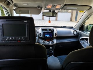 Toyota RAV4 2011