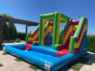 Hinchable acuático con papeles, revision y motor