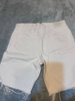 Vaqueros cortos blancos hombre