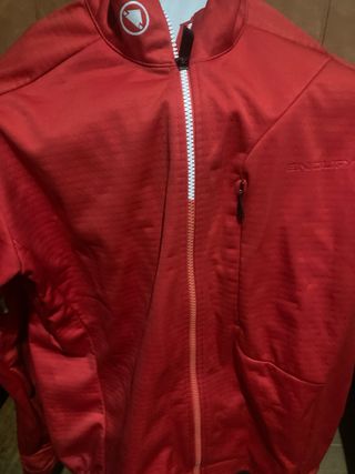 Chaqueta Endura Ciclismo Roja ( Talla L )