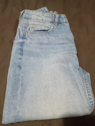 Pantalón Mom Bershka Talla 36