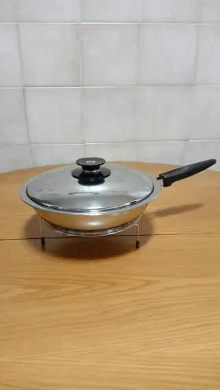 Sartén AMC 24 cm con tapa