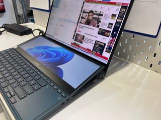 Asus ZenBook Pro Duo UX 582