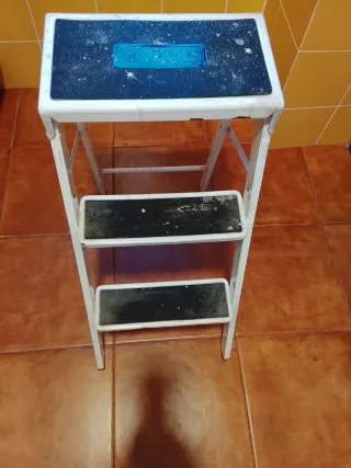 Escalera plegable 3 peldaños