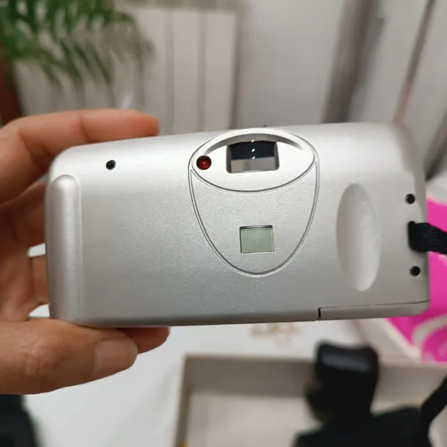 Antigua cámara analógica Kodak Advantix F300