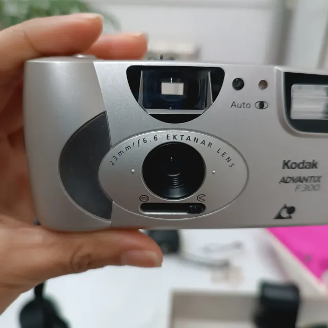 Antigua cámara analógica Kodak Advantix F300