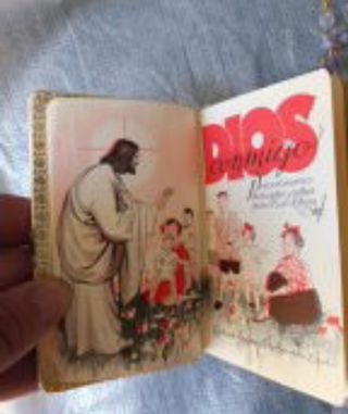 Traje comunión niño 10 años,zapatos, libro, cruzes