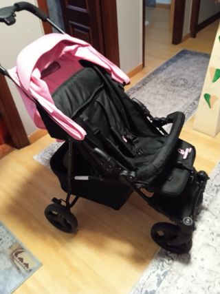 Silla de paseo rosa y negra