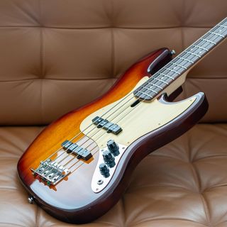 Golpeador Pickguard Sire Marcus Miller Anodized G.